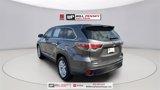 Used 2015 Toyota Highlander LE image 5