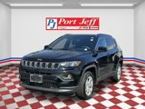 Used 2024 Jeep Compass Latitude image 2