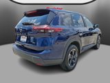 Used 2024 Nissan Rogue SV image 4