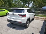 Used 2023 Jeep Compass Latitude image 3