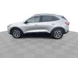 Used 2020 Ford Escape Titanium image 5