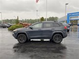 Used 2017 Jeep Cherokee Trailhawk w/ Comfort/Convenience Group image 5