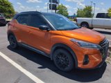 Used 2022 Nissan Kicks SR image 3