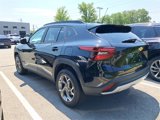 Used 2025 Chevrolet Trax LT image 3