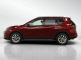 Used 2018 Nissan Rogue SV image 2