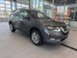Used 2018 Nissan Rogue SV w/ Sun & Sound Touring Package image 3