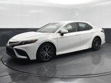 Used 2023 Toyota Camry SE image 2