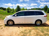 Used 2011 Toyota Sienna XLE image 5