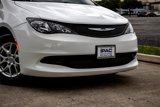 Used 2023 Chrysler Voyager LX image 3