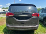 Used 2017 Chrysler Pacifica Touring-L w/ Tire & Wheel Group image 4