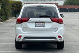 Used 2018 Mitsubishi Outlander 4WD Plug-In Hybrid image 5