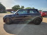 Used 2017 MINI Cooper 2-Door Hardtop image 2