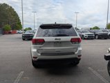 Used 2021 Jeep Grand Cherokee Laredo image 2
