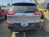 Used 2017 Jeep Cherokee Latitude image 5