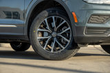 Used 2021 Volkswagen Tiguan SE image 2