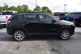 Used 2023 Jeep Compass Latitude image 3