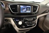 Used 2023 Chrysler Voyager LX image 5