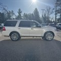 Used 2017 Ford Expedition Platinum image 2