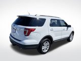 Used 2018 Ford Explorer XLT w/ Equipment Group 202A image 4