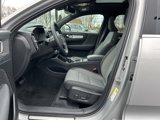 Certified 2025 Volvo XC40 B5 Core image 4