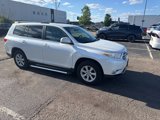Used 2012 Toyota Highlander 4WD image 2