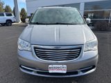 Used 2014 Chrysler Town & Country Touring-L w/ Driver Convenience Group image 2