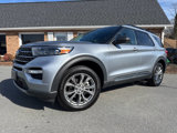 Used 2022 Ford Explorer XLT w/ Equipment Group 202A image 2