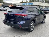 Used 2021 Toyota Highlander XLE image 3