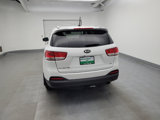 Used 2017 Kia Sorento LX image 6