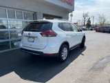 Used 2018 Nissan Rogue SV w/ Premium Package image 2