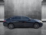 Used 2017 Toyota Camry SE image 4