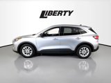 Used 2022 Ford Escape SE w/ Cold Weather Package image 4