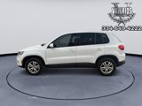 Used 2014 Volkswagen Tiguan S image 4