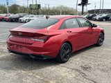Certified 2022 Hyundai Elantra SEL w/ Convenience Package image 6