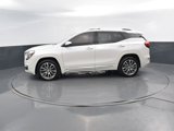 Used 2022 GMC Terrain Denali w/ Denali Premium Package image 2