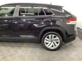 Used 2020 Volkswagen Atlas Cross Sport SE image 4