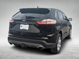 Used 2022 Ford Edge Titanium image 3