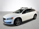 Used 2016 Volvo V60 T5 Cross Country w/ Convenience Package image 2