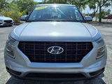 Used 2021 Hyundai Venue SE image 2