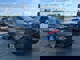 Used 2021 Toyota Camry LE image 5