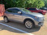 Used 2021 Nissan Rogue Sport SV image 2