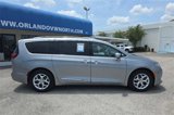 Used 2020 Chrysler Pacifica Limited image 2