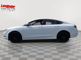 Used 2015 Chrysler 200 Limited w/ Convenience Group image 2