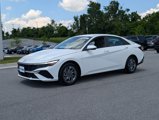 Used 2024 Hyundai Elantra SEL image 2