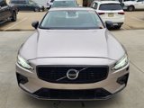 Used 2024 Volvo S60 B5 Plus image 2