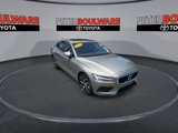 Used 2020 Volvo S60 T5 Momentum image 3