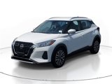 Used 2024 Nissan Kicks SV image 3