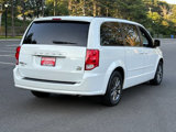 Used 2014 Dodge Grand Caravan R/T image 5
