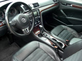 Used 2013 Volkswagen Passat TDI SEL Premium image 6