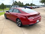 Used 2023 Hyundai Elantra Limited image 4